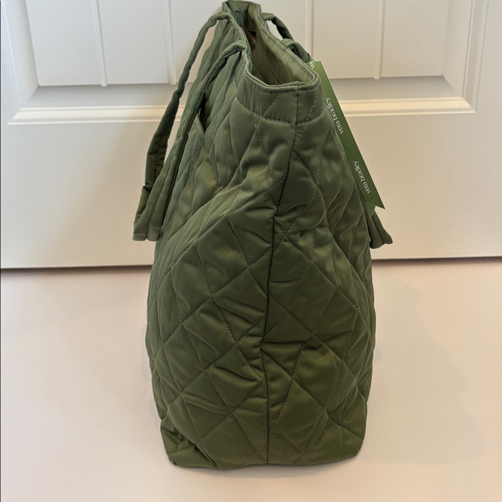 Vera Bradley Green Quilted Zip Tote Bag Pockets Travel Weekend Beach 48hr NEW - Picture 10 of 15